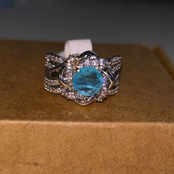 Bomb Party Jewelry - Bomb Party “all in the details” Size 5